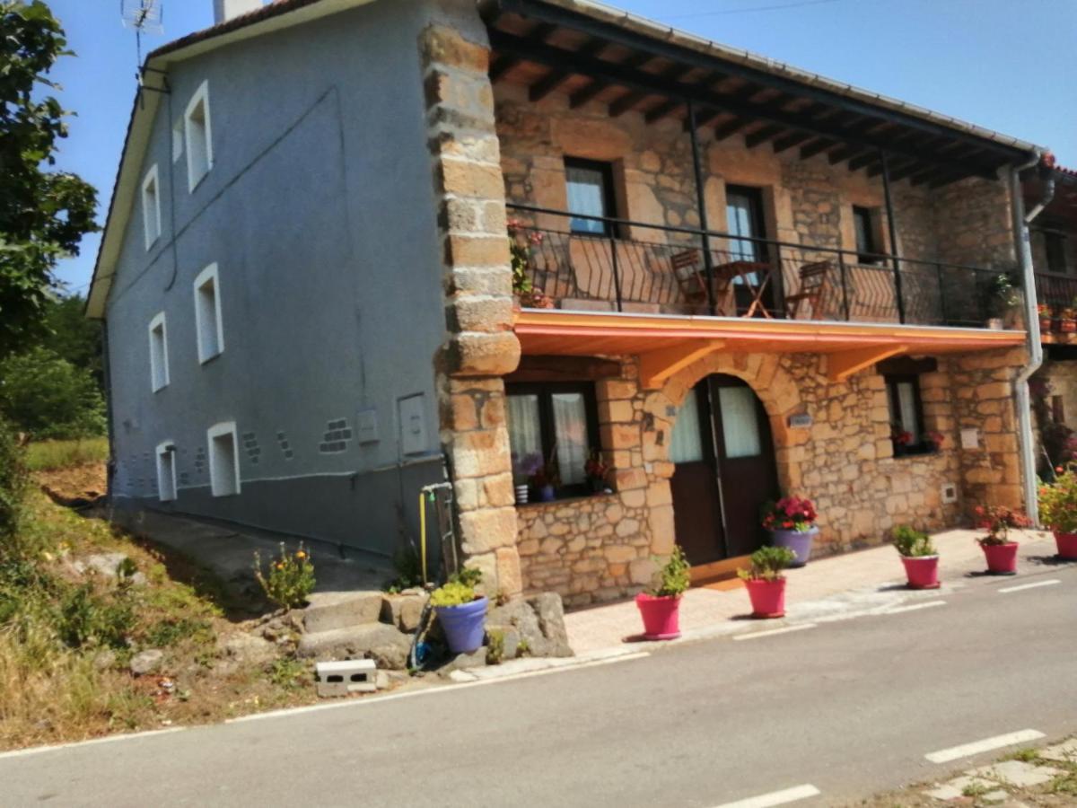 El Caserio De Esther Homestay *